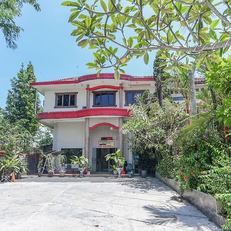 Collection O Puncak Bogor Near Taman Safari Indonesia Formerly Hotel Andalus Exterior foto