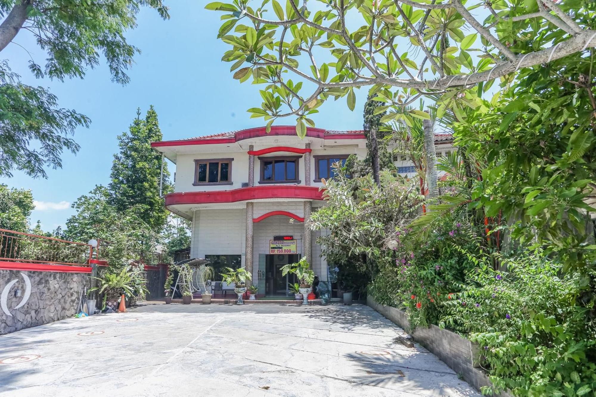 Collection O Puncak Bogor Near Taman Safari Indonesia Formerly Hotel Andalus Exterior foto